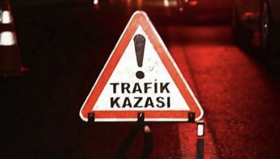 Şanlıurfa-Diyarbakır yolunda iki otomobil çarpıştı: Ölü ve yaralılar var